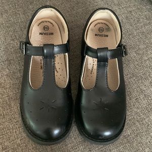 Footmates Girls Leather Black Mary Janes, Size 13.5 (M)